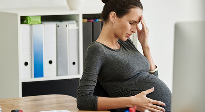 Estoy embarazada y me siento muy cansada ¿Qué puedo hacer?  | Más Abrazos by Huggies